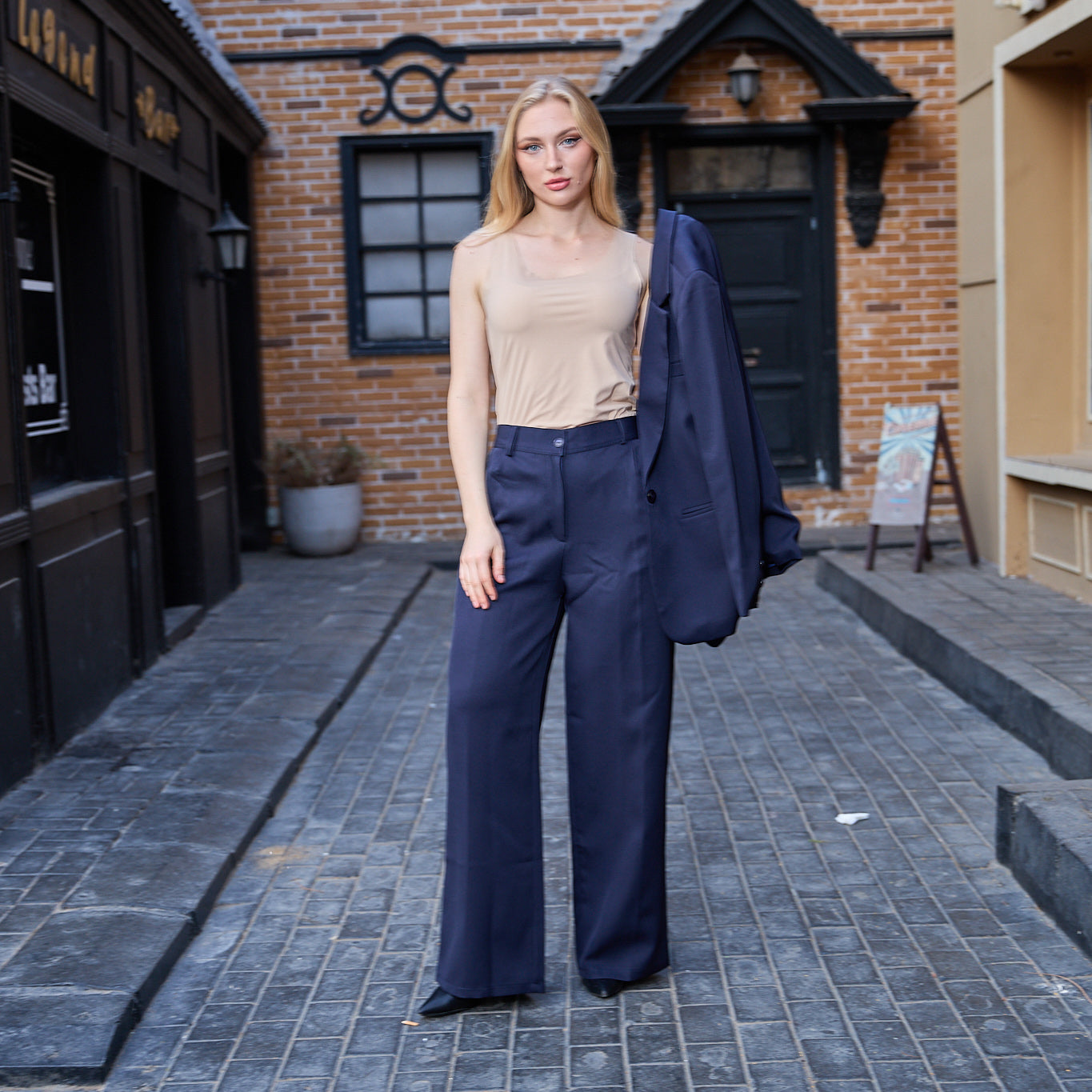 La Reine Blue Black Collar Front Buttons Blazer