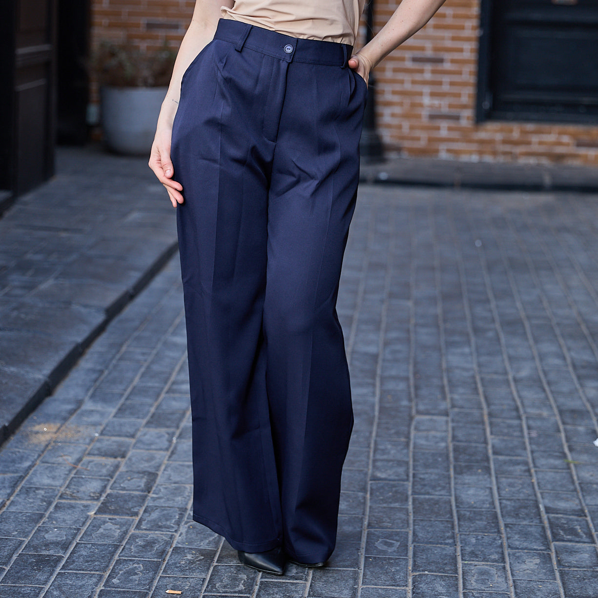 La Reine Classic Blue Black Straight Leg