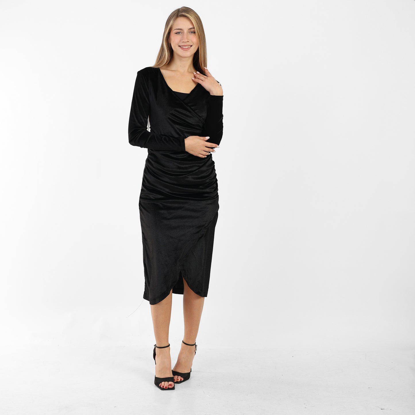 La Reine Black Elegant Wrap Velvet Midi Dress