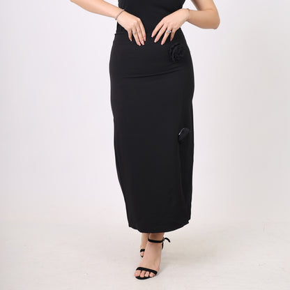 La Reine Plain Removable 3D Flower Split Black Skirt