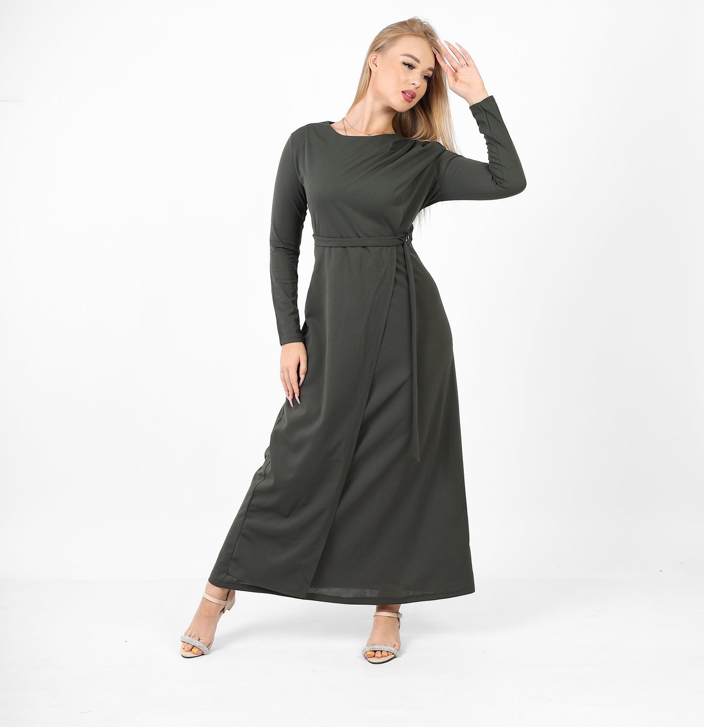 La Reine Neck Solid Long Sleeve Maxi Olive Dress With Belt