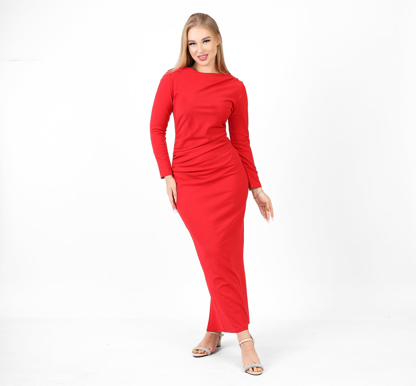 La Reine Pleated Tight-Fitting Red Dress