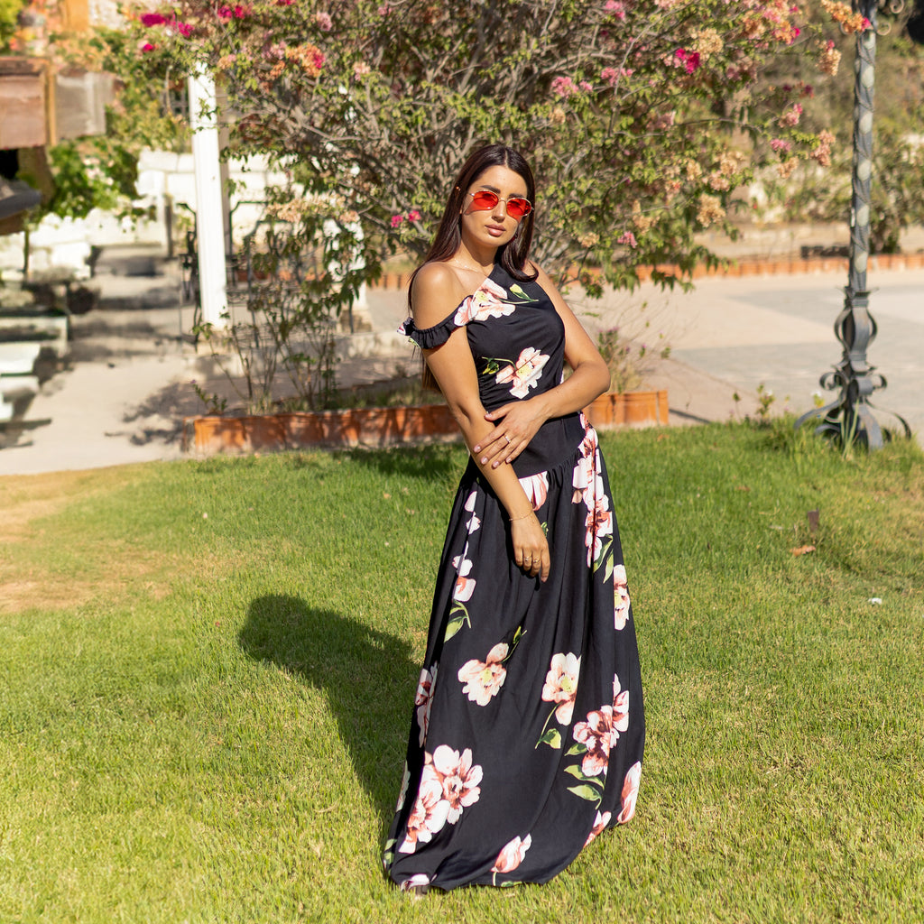 La Reine Patterned Floral on Black Sleeveless Maxi Dress