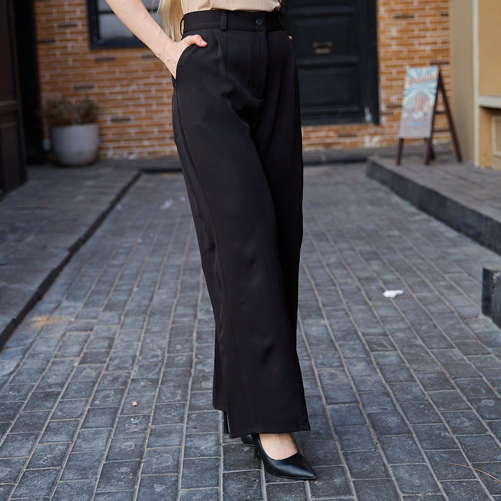 La Reine Classic Black Straight Leg