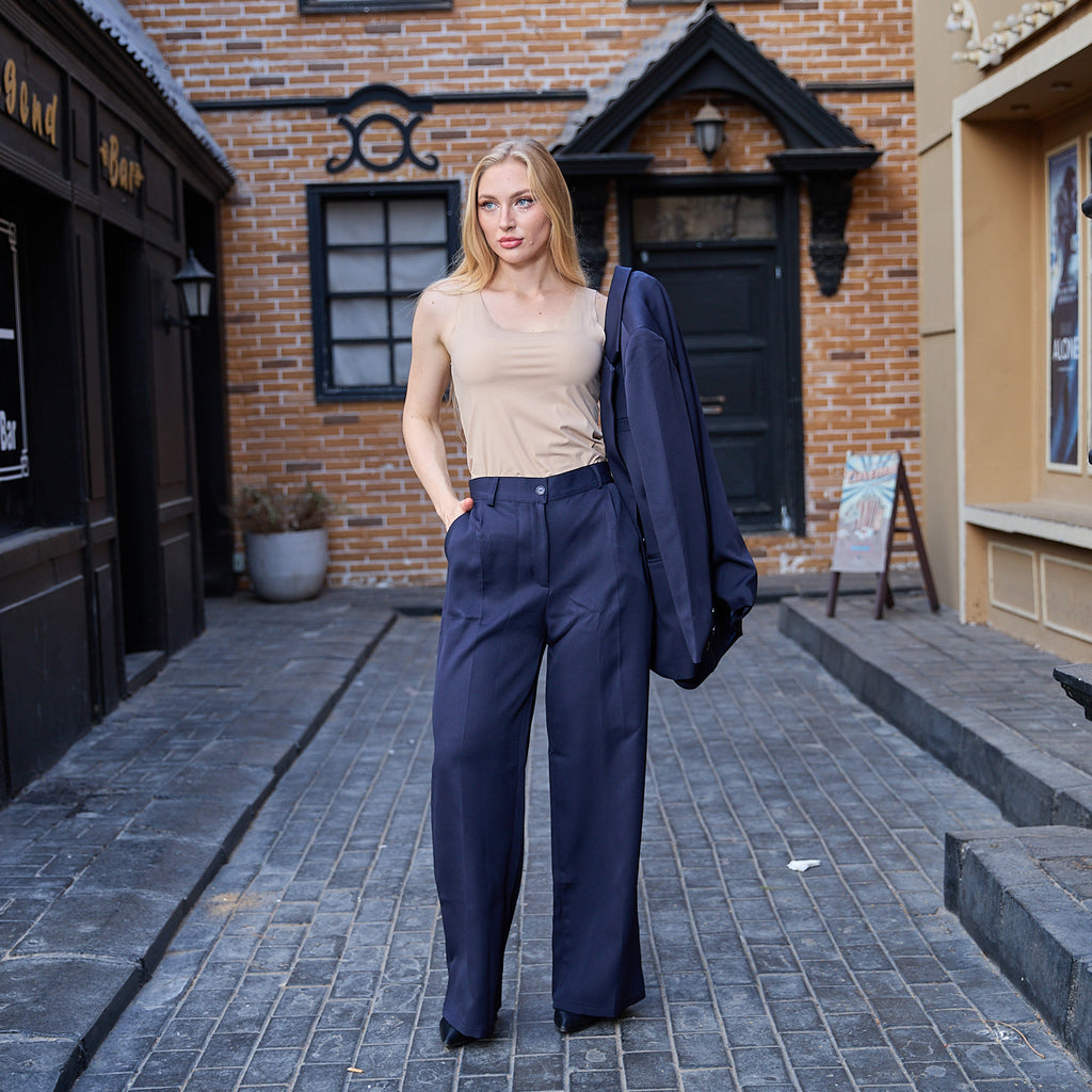 La Reine Classic Blue Black Straight Leg