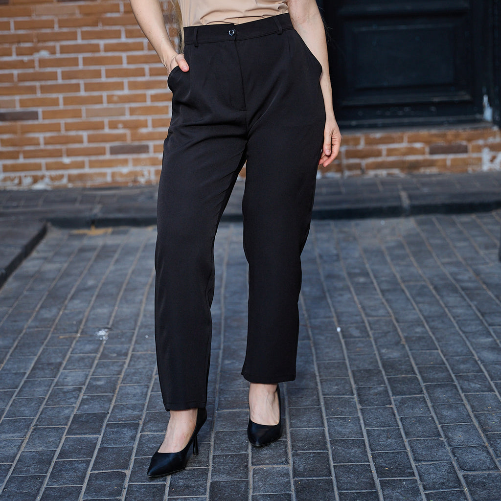 La Reine Black Classic Narrow Leg Pants