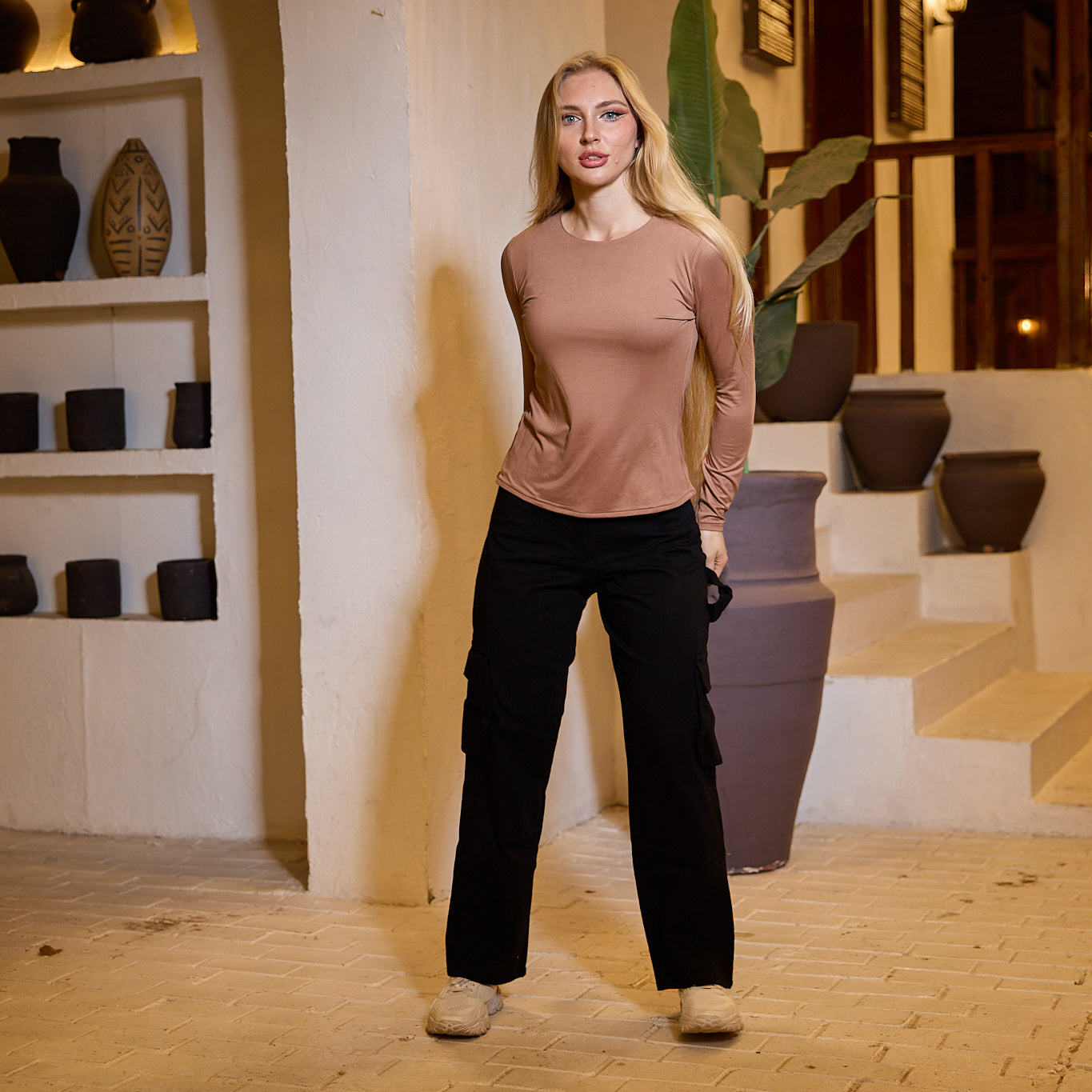 La Reine Round Neck Basic Brown Long Sleeve