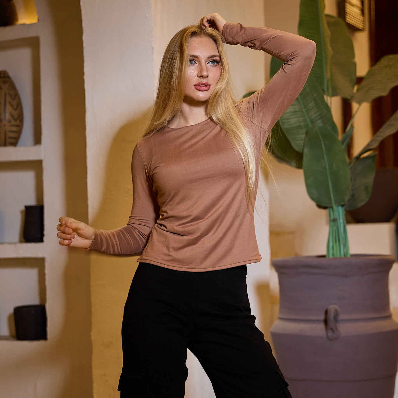 La Reine Round Neck Basic Brown Long Sleeve