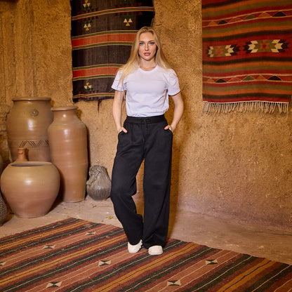 La Reine Black Relaxed Fit Wide-Leg Jogger Pants