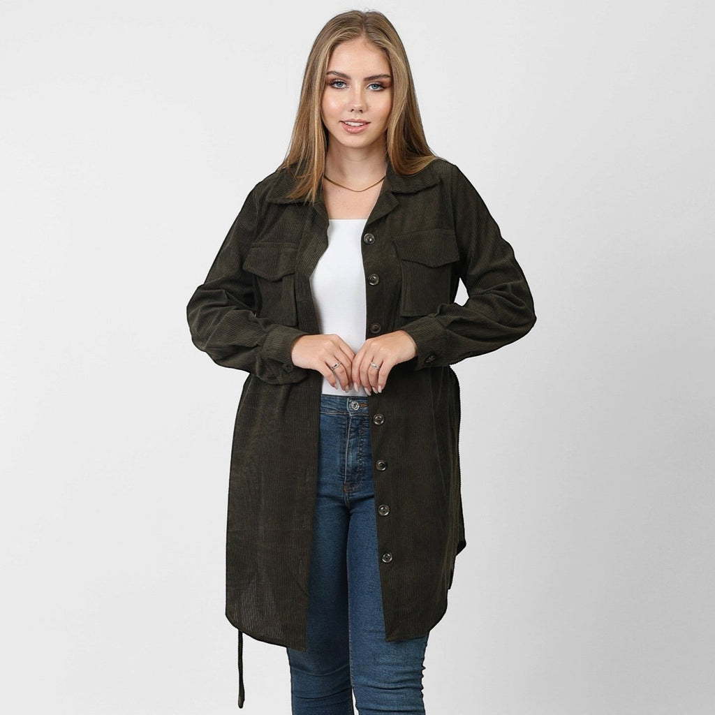 فستان قميص كاجوال بلون الزيتوني من La Reine بأزرار أمامية 