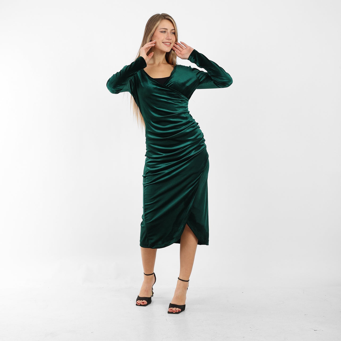 La Reine Green Elegant Wrap Velvet Midi Dress