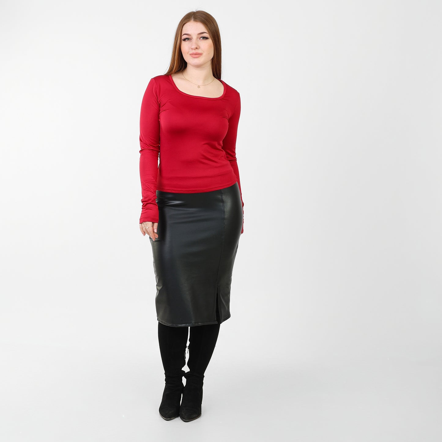 La Reine Ruby Radiance Red Long-Sleeve Basic Top