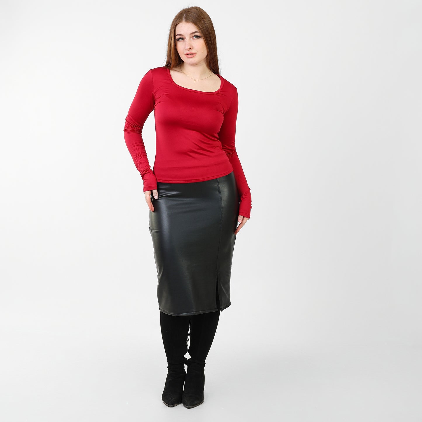 La Reine Ruby Radiance Red Long-Sleeve Basic Top