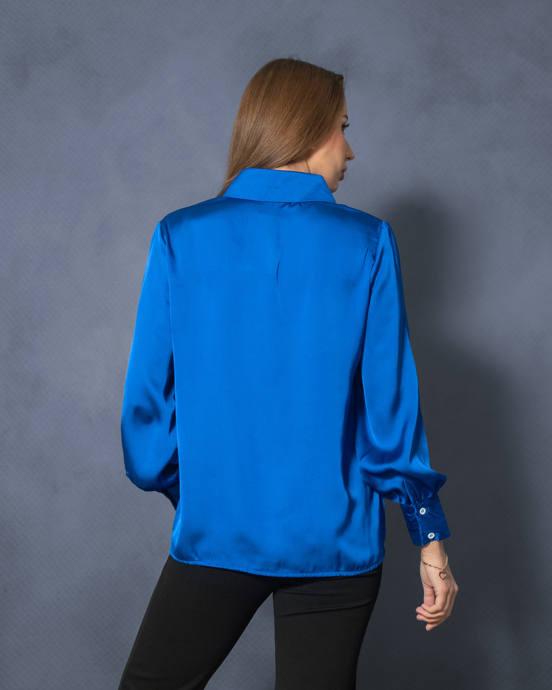 بلوزة لا رين ساتان سادة