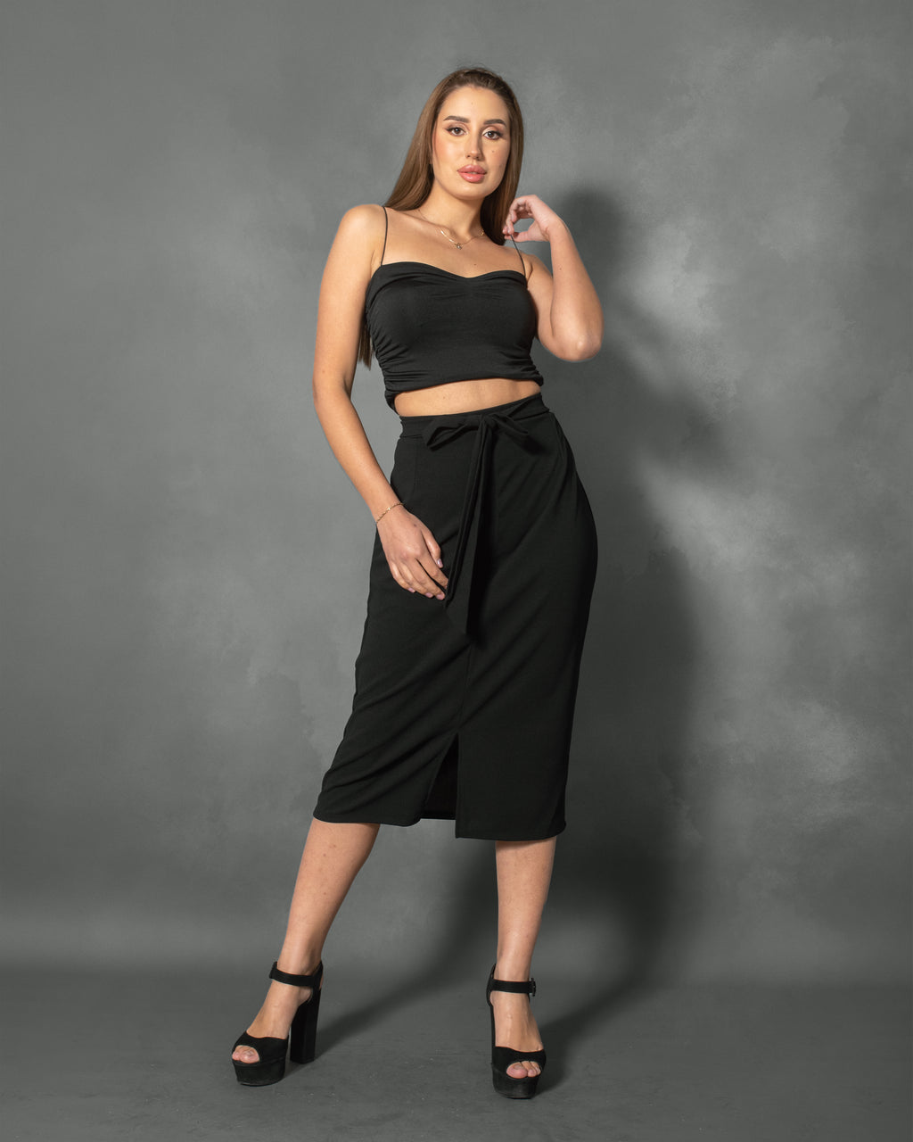 La Reine Knot Detail Split Hem Skirt