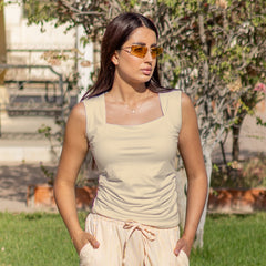 La Reine Beige Square Neck Sleeveless Basic Top
