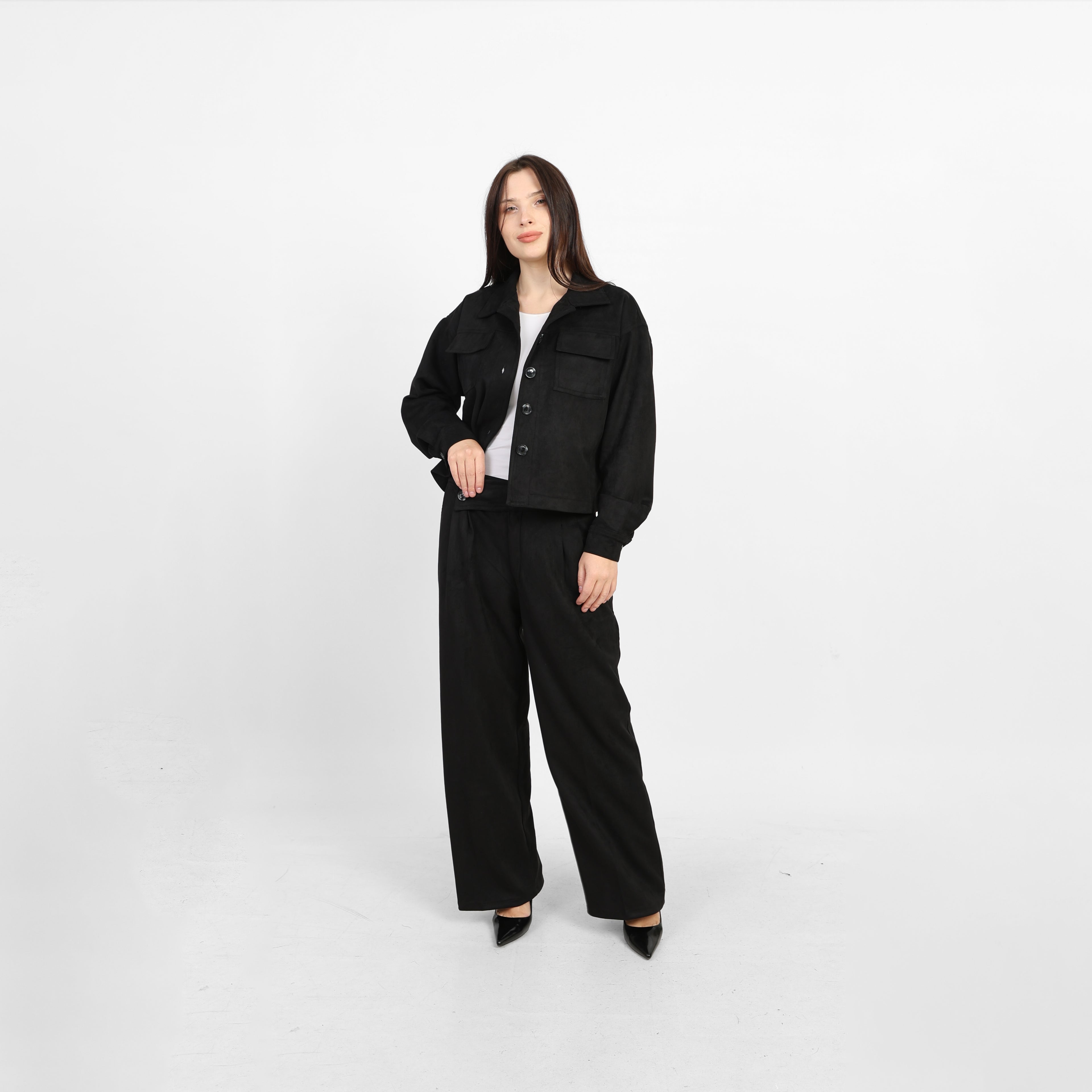 La Reine Black Boxy Cropped Suede Silhouette