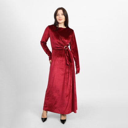 La Reine Burgundy/Maroon Elegant Velvet Dress with Waist Cinching Gold Buckle Detail