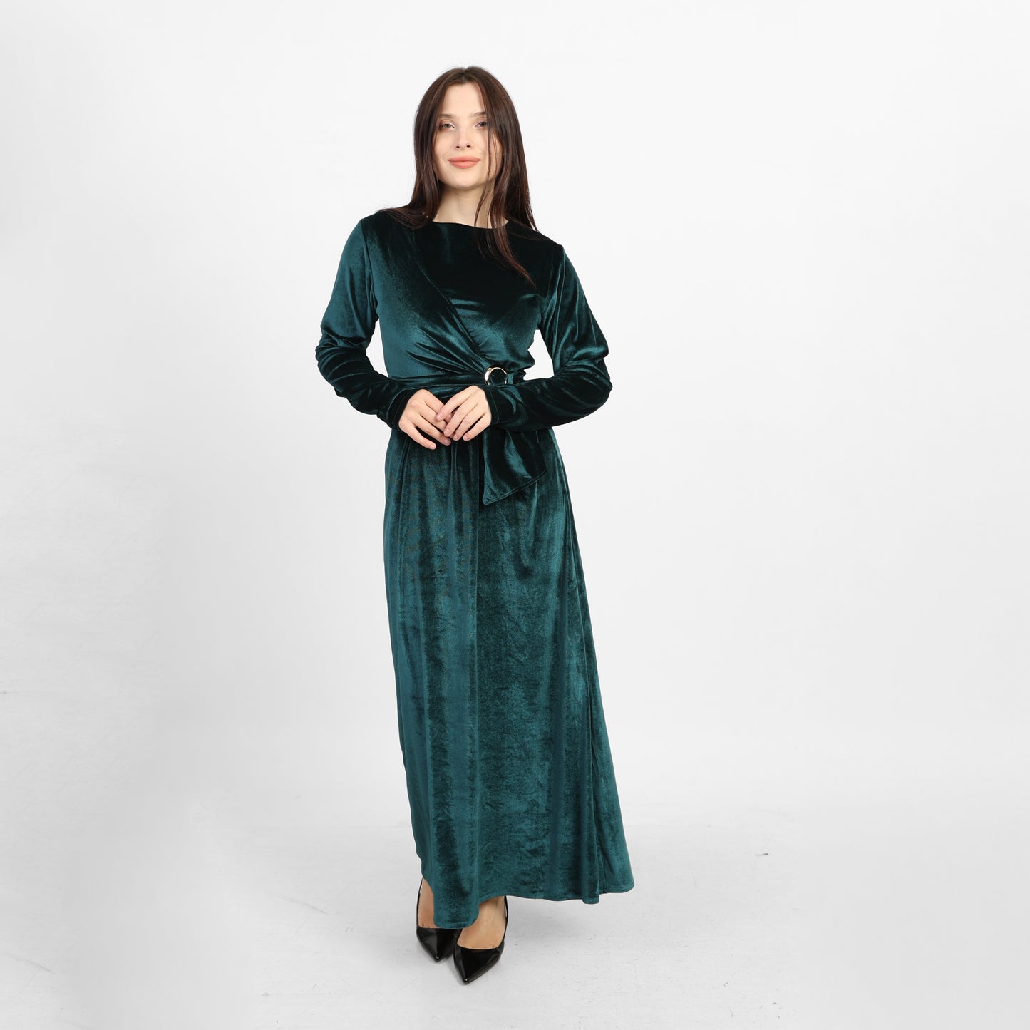 La Reine Green Elegant Velvet Dress with Waist Cinching Gold Buckle Detail