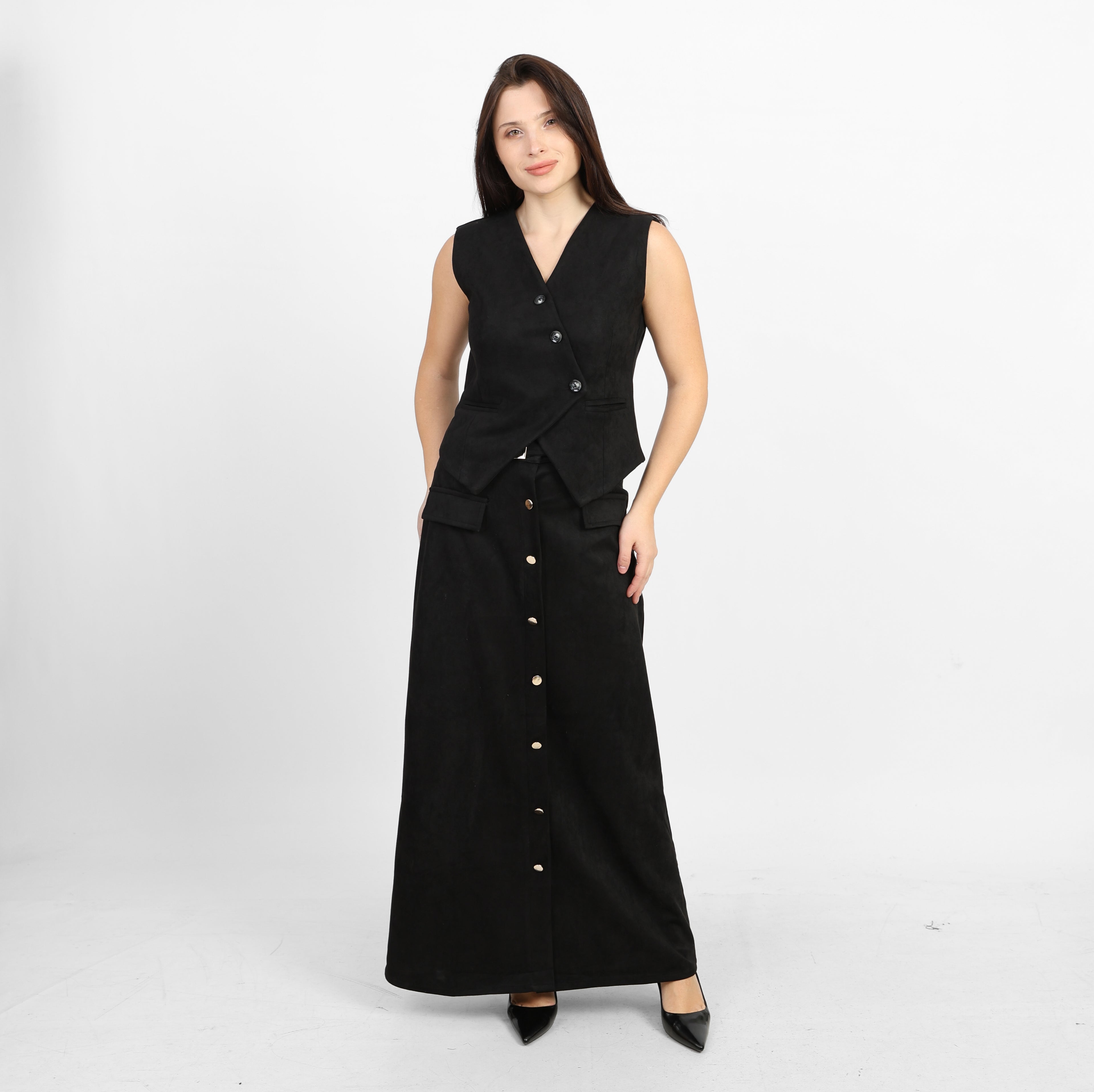 La Reine Black Suede Classic  V-Neck Vest